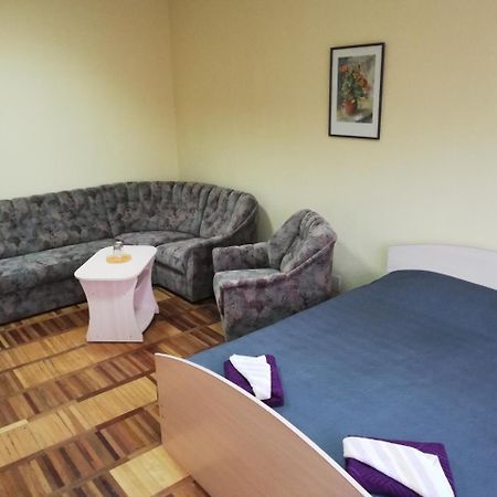 Rooms For Rent On Vokzal ברסט מראה חיצוני תמונה